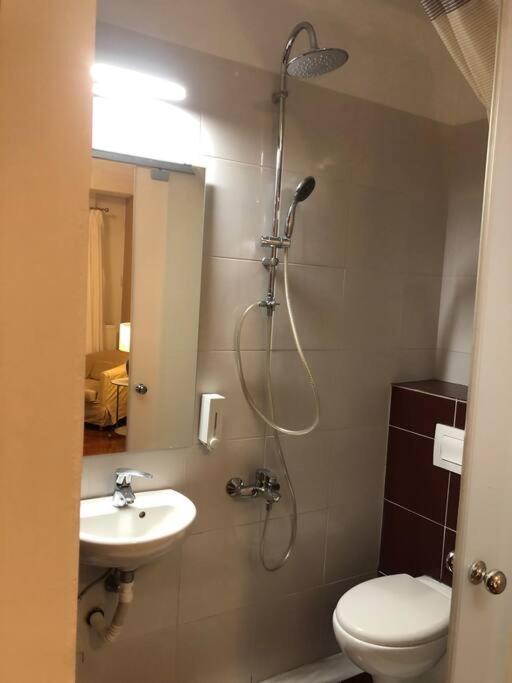 Appartement Λάρισα Διαμέρισμα Με Θέα Πλατεία Στο Κέντρο Της Πόλης Extérieur photo
