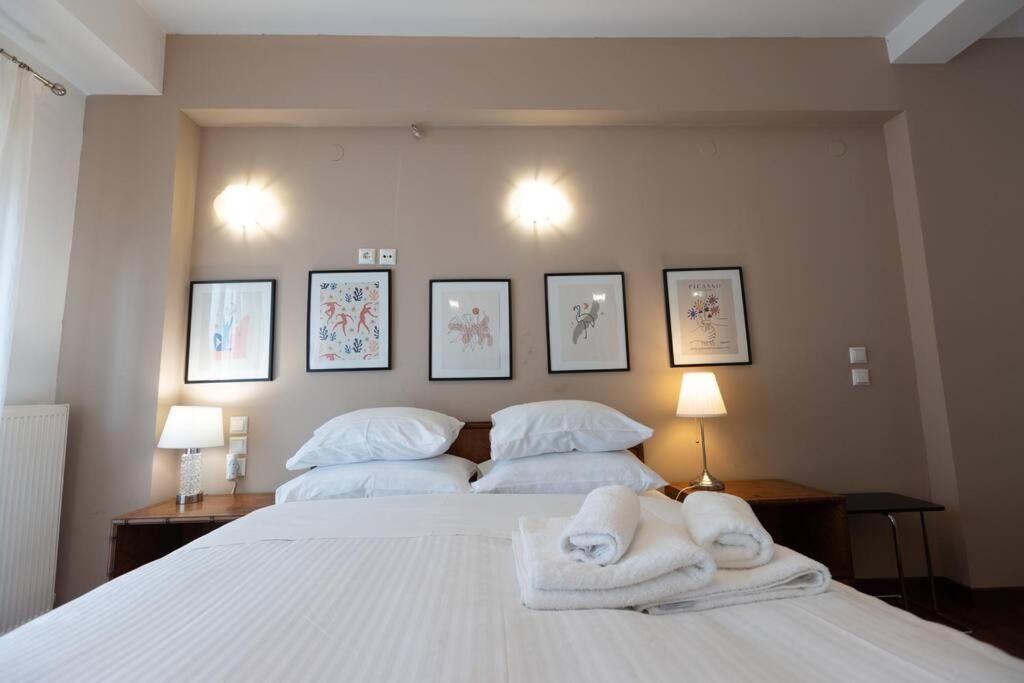 Appartement Λάρισα Διαμέρισμα Με Θέα Πλατεία Στο Κέντρο Της Πόλης Extérieur photo