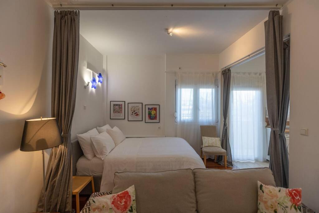 Appartement Λάρισα Διαμέρισμα Με Θέα Πλατεία Στο Κέντρο Της Πόλης Extérieur photo