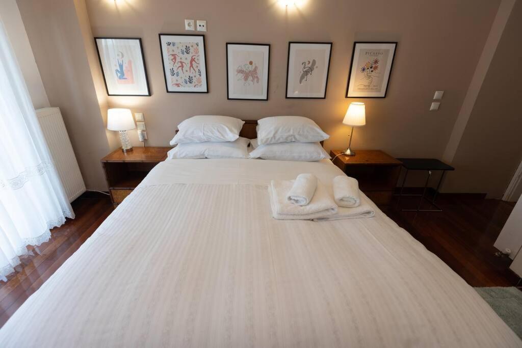 Appartement Λάρισα Διαμέρισμα Με Θέα Πλατεία Στο Κέντρο Της Πόλης Extérieur photo