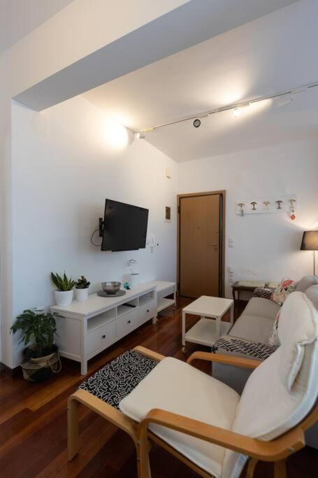 Appartement Λάρισα Διαμέρισμα Με Θέα Πλατεία Στο Κέντρο Της Πόλης Extérieur photo